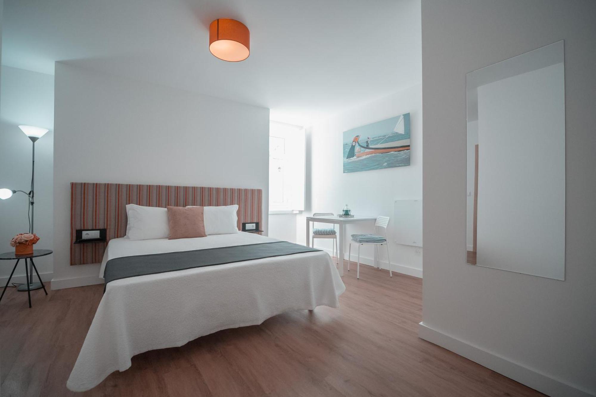 Harbour49 - Aveiro Flats & Suites ภายนอก รูปภาพ