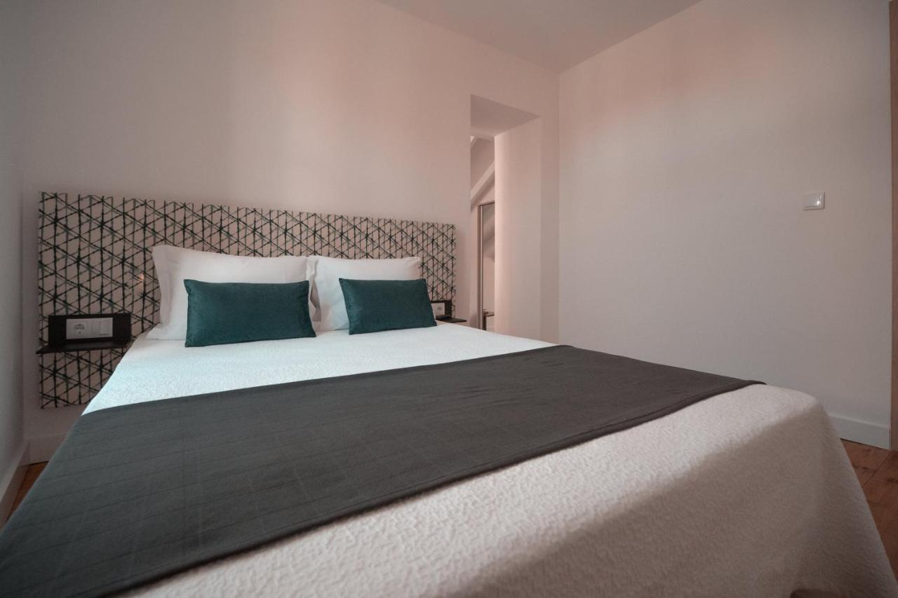 Harbour49 - Aveiro Flats & Suites ภายนอก รูปภาพ